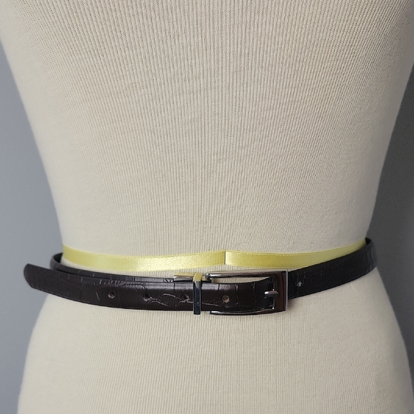 BLACK Brown Reversible Silver Tone Hardware Croc Embossed Office Dress Belt - Picture 1 of 7